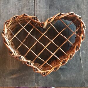 Vintage Rustic Willow Basket Heart Shaped
